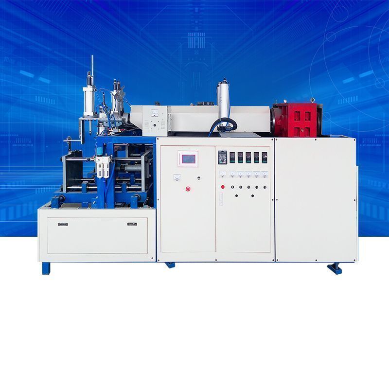 آلة نفخ القوالب عالية الجودة وعالية السرعة نصف أوتوماتيكية للبيع في المصنع