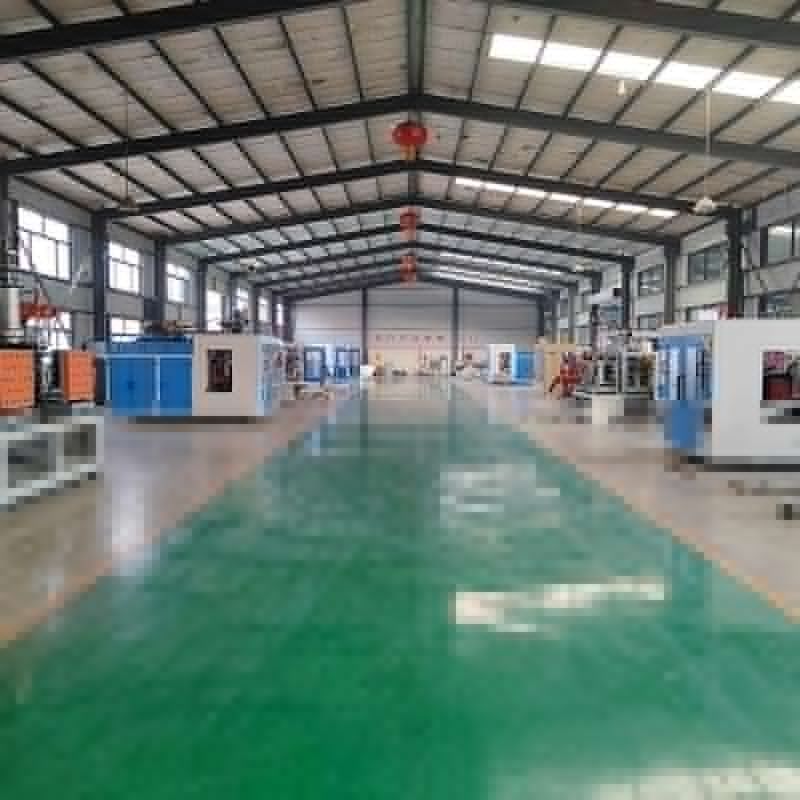 أخبار صناعة آلات نفخ القوالب: تزايد الطلب على آلات نفخ القوالب الأوتوماتيكية